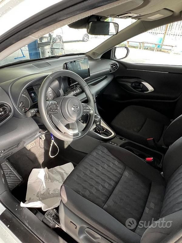 Usata Mazda 2 Exclusive-Line 116 CV (85 kW) 2025 Bianco Utilitaria