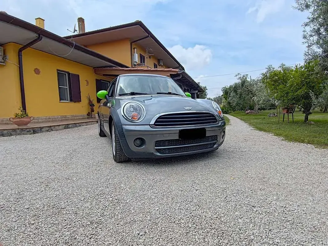 Usata Mini ONE 90 CV (66 kW) 2009 Grigio Utilitaria