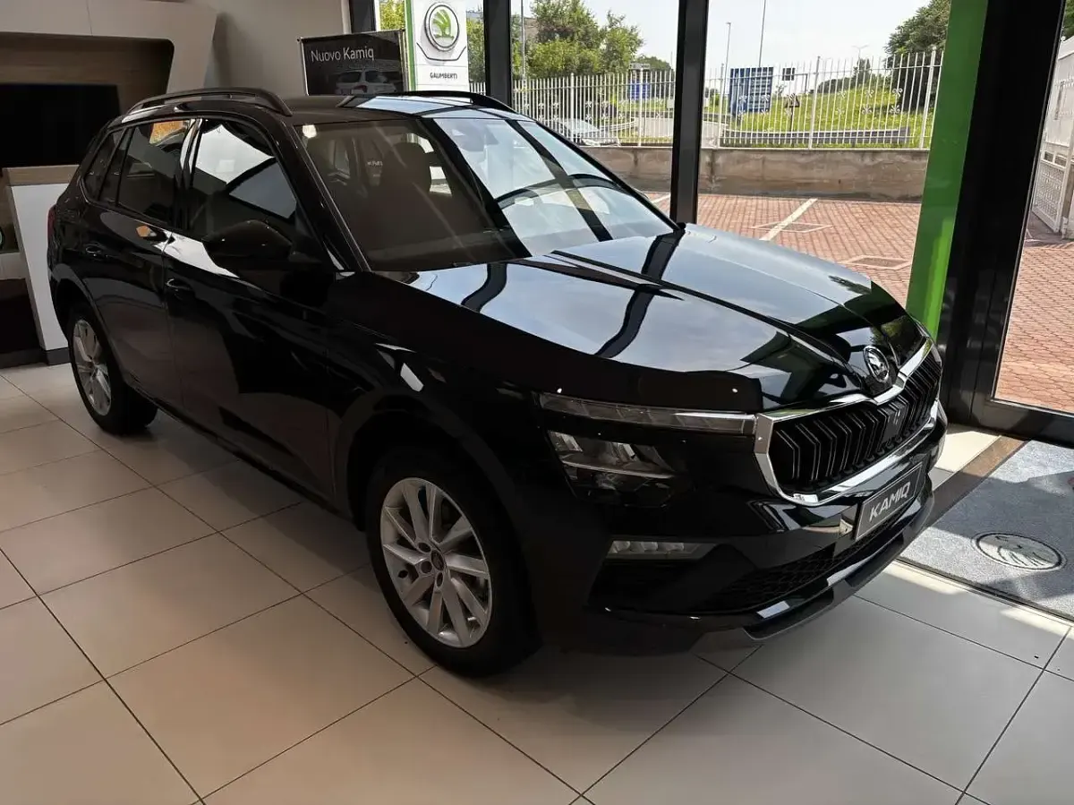 Nuova Skoda Kamiq 95 CV (69 kW) 2026 Nero tulipano metallizzato SUV