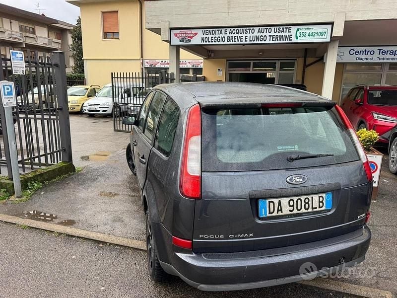 Marrone Usata 2006 Ford Focus S Station wagon | 900 € (Super prezzo) - Immagine 1/4
