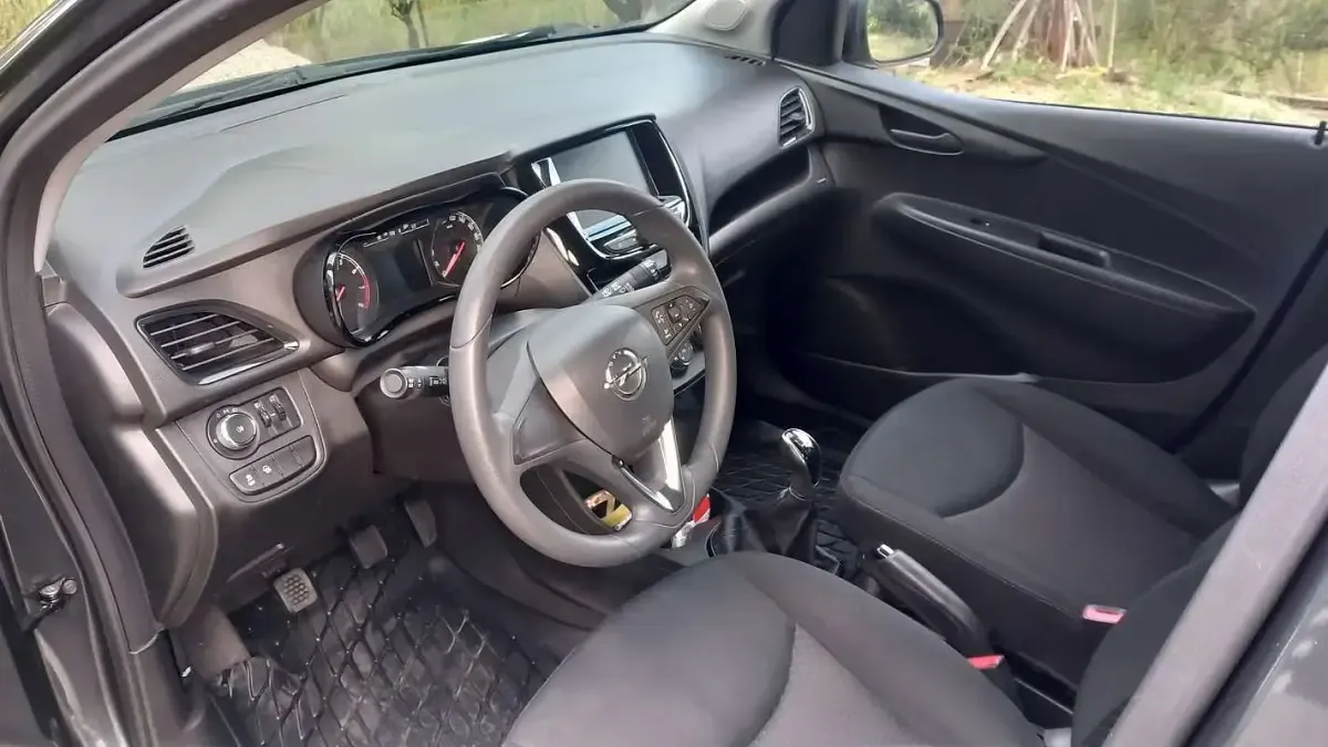 Usata Opel Karl Innovation 75 CV (55 kW) 2017 Utilitaria