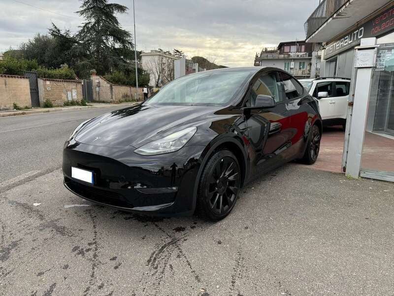 Nero Usata 2023 Tesla Model Y Long Range AWD SUV | 38.900 € (Ottimo prezzo) - Immagine 1/4