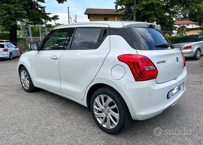 Usata Suzuki Swift 89 CV (65 kW) 2020 Bianco Utilitaria