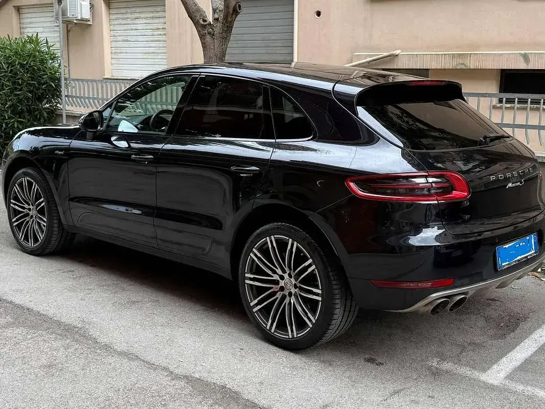Usata Porsche Macan 250 CV (183 kW) 2015 Nero SUV