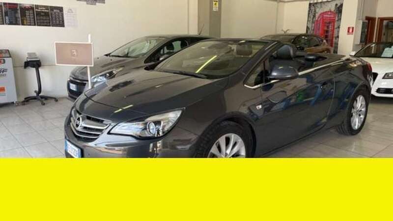 Grigio Usata 2016 Opel Cascada Cosmo Cabrio | 11.900 € - Immagine 1/4