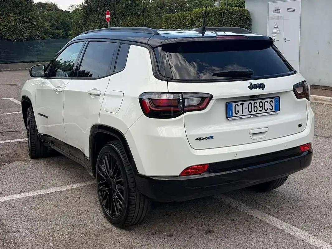 Usata Jeep Compass 179 CV (131 kW) 2024 Bianco SUV