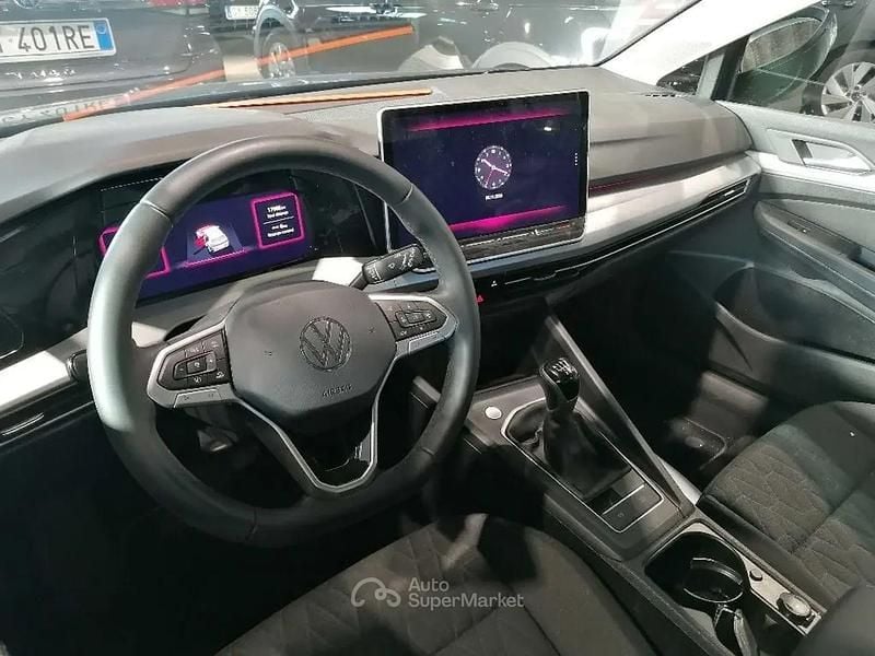 Usata VW Golf Life 116 CV (85 kW) 2025 Blu Berlina