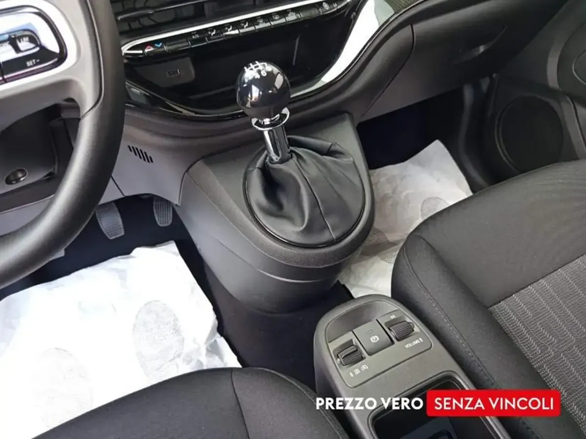 Nuova Fiat 500 Pop 65 CV (47 kW) 2026 Blu Berlina