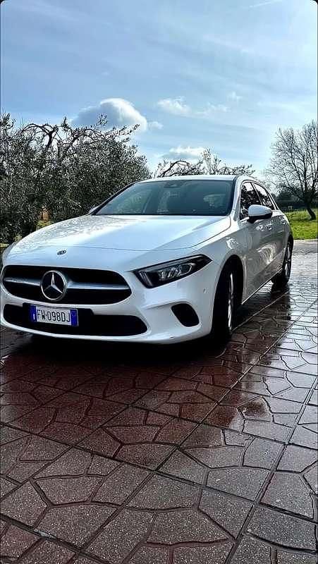 Usata Mercedes A180 Business 116 CV (85 kW) 2019 Berlina