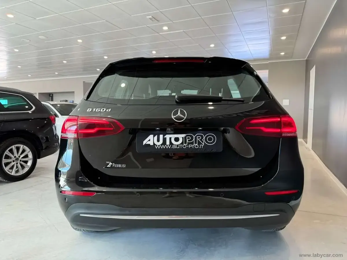 Usata Mercedes B160 Executive 95 CV (69 kW) 2020 Nero Utilitaria