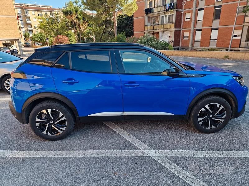 Usata Peugeot 2008 GT 131 CV (96 kW) 2022 Blu SUV