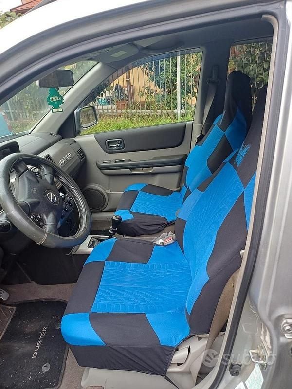 Usata Nissan X-Trail 136 CV (100 kW) 2006 Grigio SUV