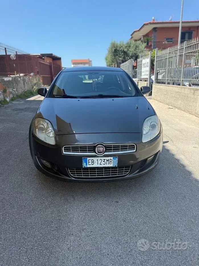 Usata Fiat Bravo Dynamic 105 CV (77 kW) 2010 Grigio Utilitaria