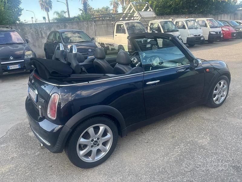 Usata Mini Cooper Cabriolet 116 CV (85 kW) 2005 Nero Cabrio