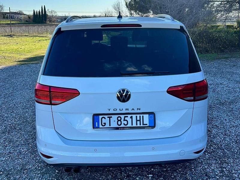 Usata VW Touran Business 150 CV (110 kW) 2024 Bianco Monovolume