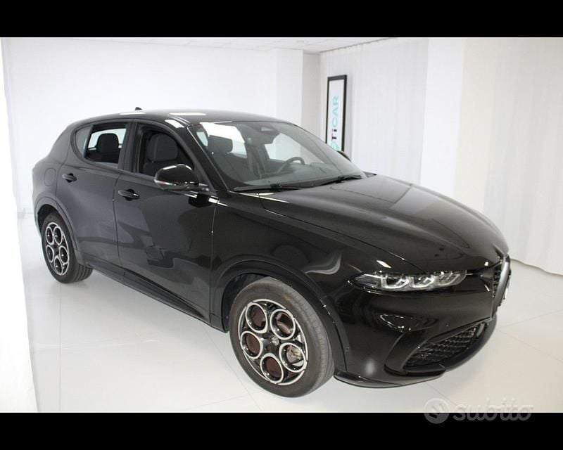 Usata Alfa Romeo Tonale Sprint 131 CV (96 kW) 2024 Nero SUV