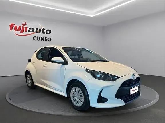 Usata Toyota Yaris Hybrid Active 2025 Bianco Berlina