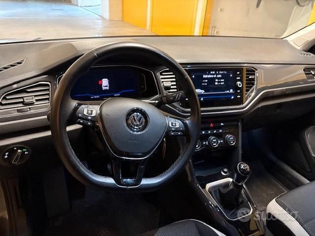 Usata VW T-Roc Style 150 CV (110 kW) 2019 Grigio SUV