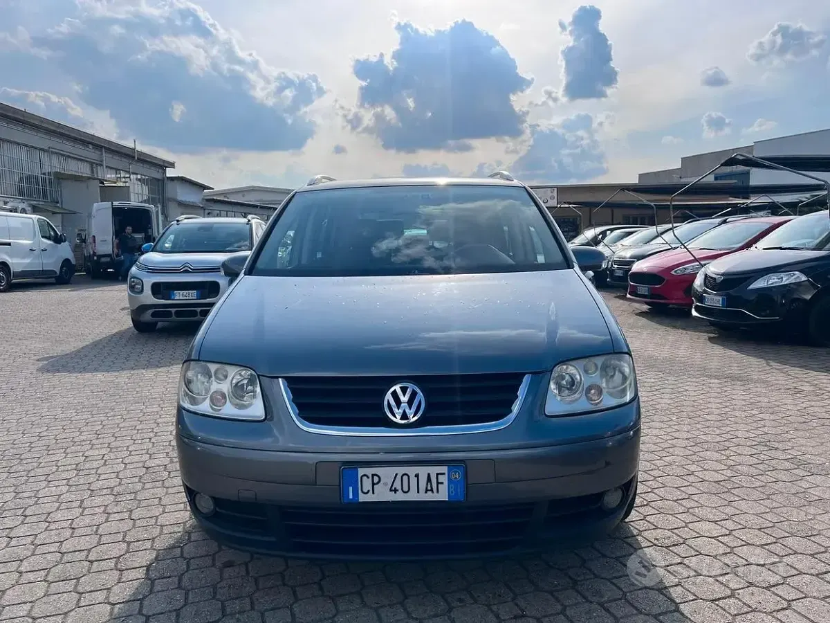 Occasion VW Touran Trendline 140 PK (102 kW) 2004 Grijs MPV