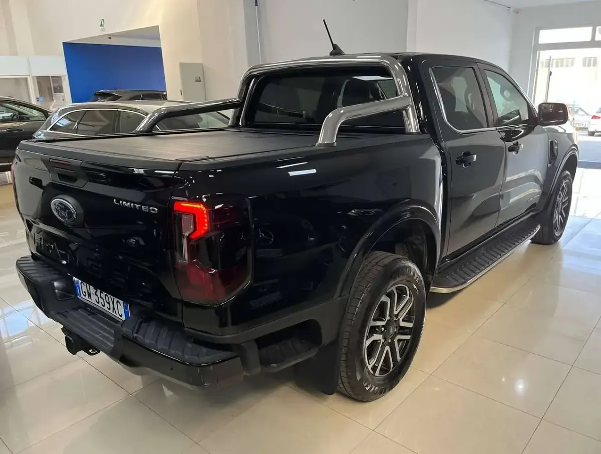 Usata Ford Ranger Limited 205 CV (150 kW) 2025 Absolute black Pick-up