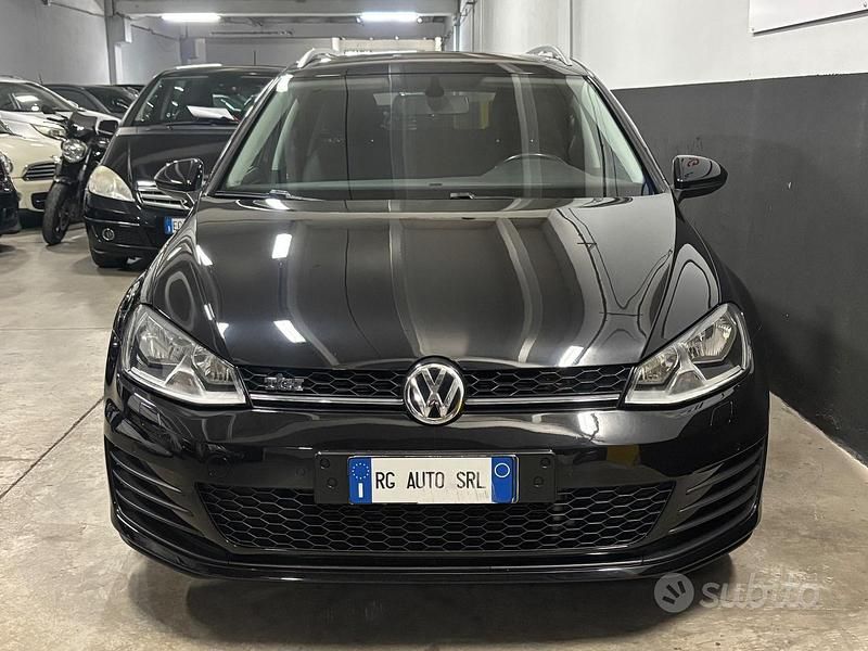 Usata VW Golf VII Trendline 110 CV (80 kW) 2015 Nero Station wagon