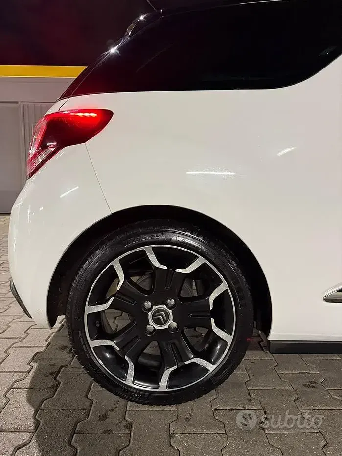 Usata Citroën DS3 68 CV (50 kW) 2014 Bianco Berlina