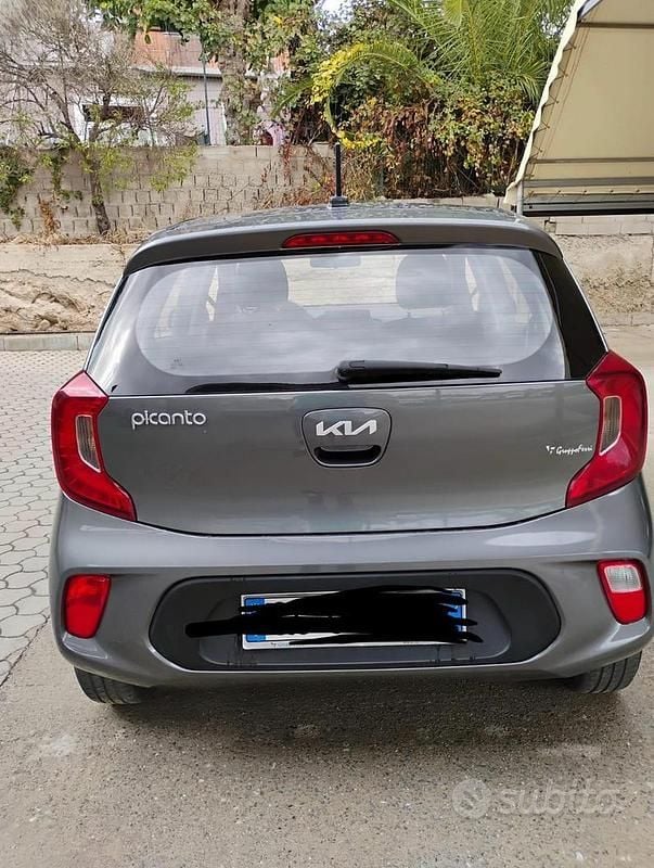 Usata Kia Picanto 69 CV (50 kW) 2022 Grigio Utilitaria