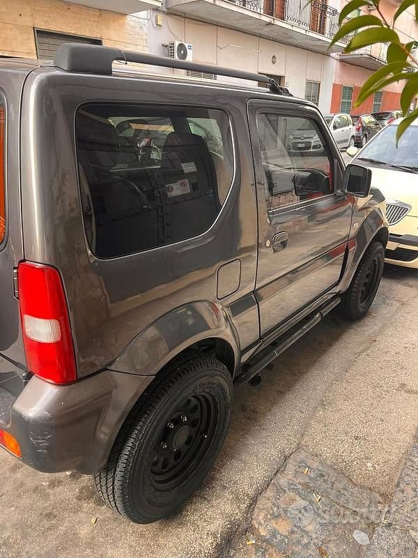 Occasion Suzuki Jimny 2011 Gris SUV