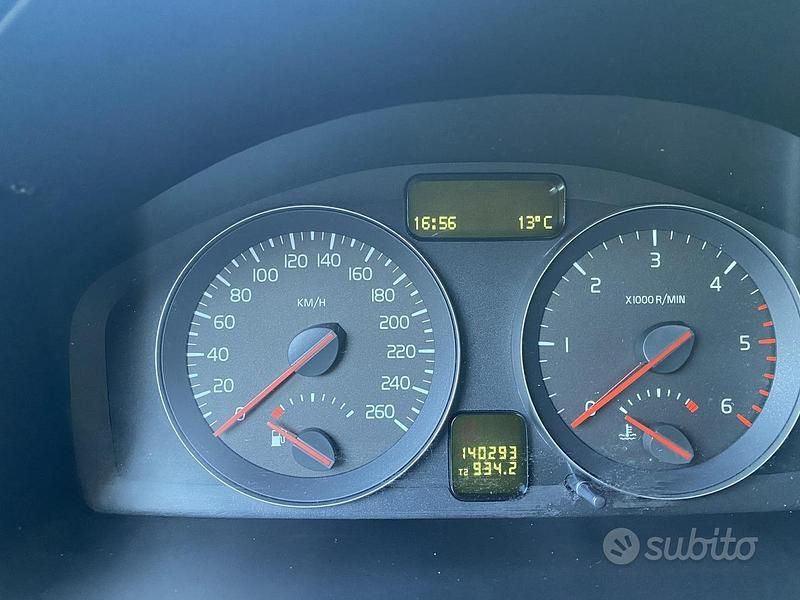 Usata Volvo V50 115 CV (84 kW) 2010 Grigio Station wagon