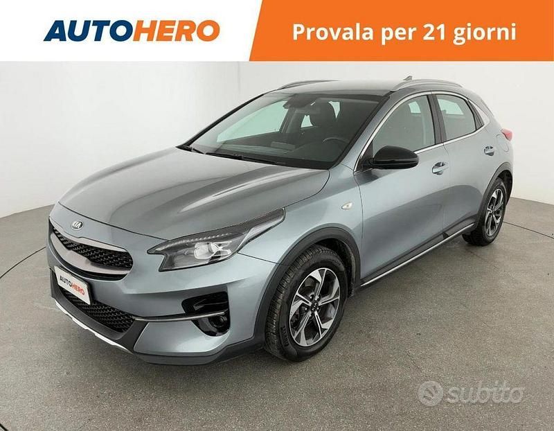 Grigio Usata 2019 Kia XCeed Urban SUV | 11.999 € (Buon prezzo) - Immagine 1/2