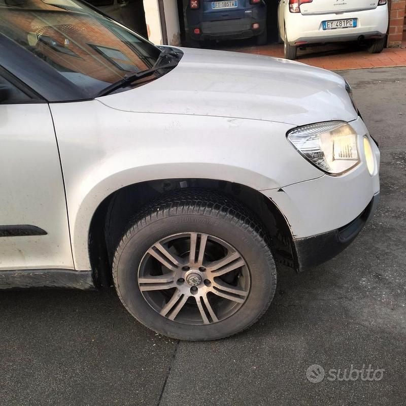 Usata Skoda Yeti Ambition 105 CV (77 kW) 2010 Bianco SUV