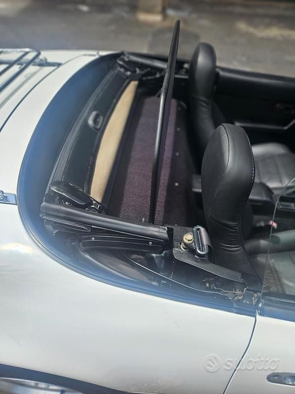 Usata Mazda MX5 115 CV (84 kW) 1991 Bianco Cabrio