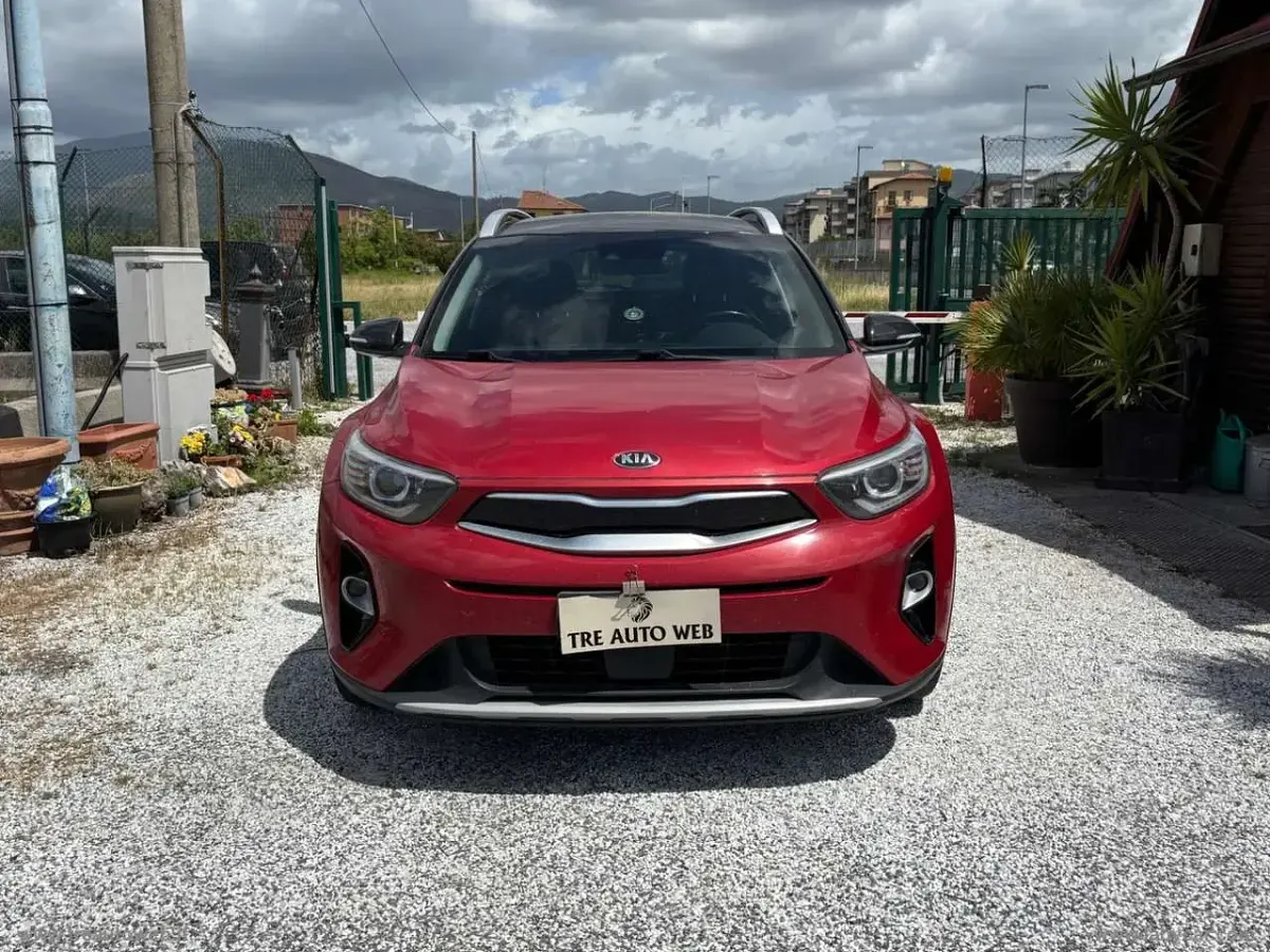 Usata Kia Stonic 120 CV (88 kW) 2019 Rosso SUV