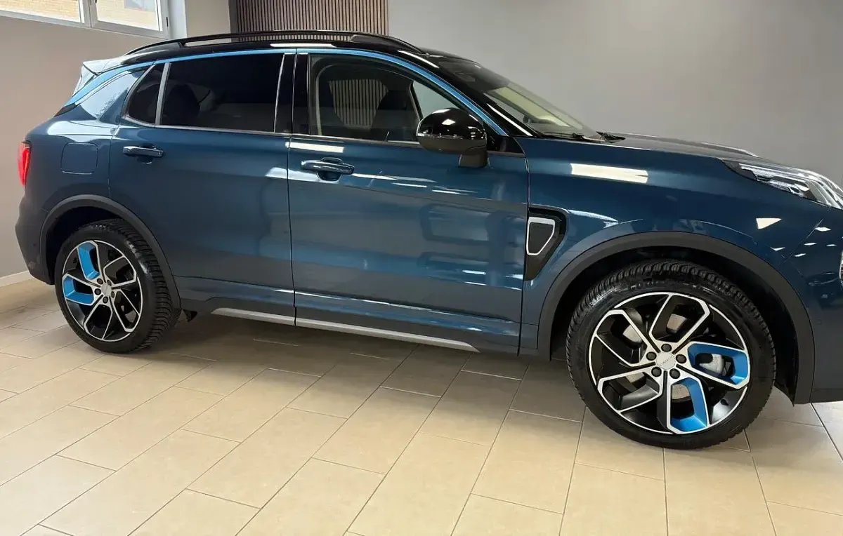 Usata Lynk & Co 01 179 CV (131 kW) 2022 Blu SUV