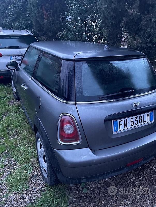 Usata Mini ONE 75 CV (55 kW) 2009 Grigio Utilitaria