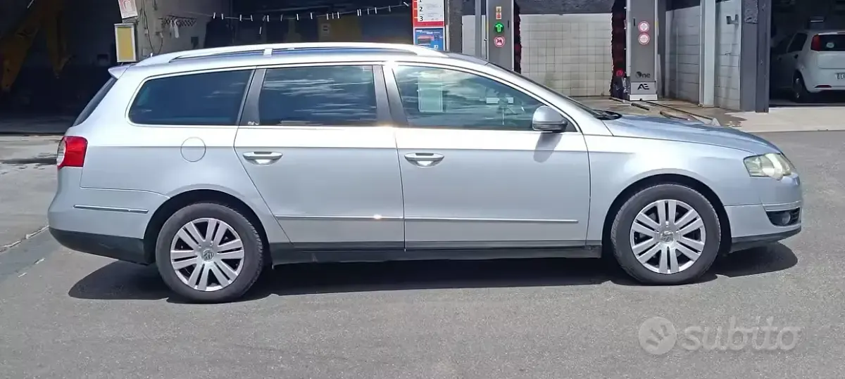 Usata VW Passat 140 CV (102 kW) 2006 Grigio Station wagon
