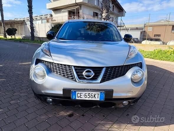 Usata Nissan Juke Tekna 110 CV (80 kW) 2014 Grigio SUV