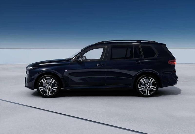 Nuova BMW X7 M Sport 340 CV (250 kW) 2026 Carbon black SUV