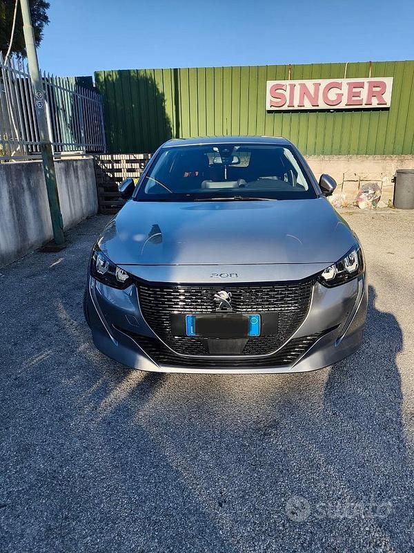 Usata Peugeot 208 100 kW (136 CV) 2021 Grigio Utilitaria