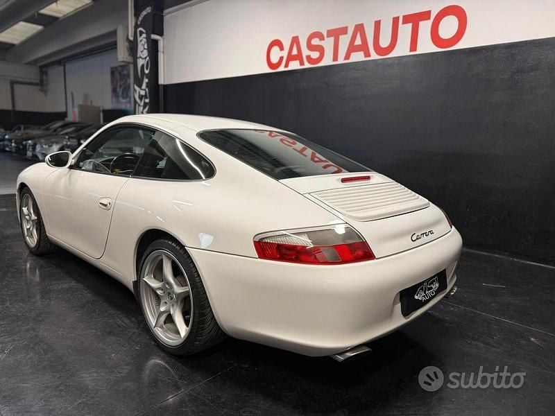 Usata Porsche 996 320 CV (235 kW) 2003 Bianco Coupé
