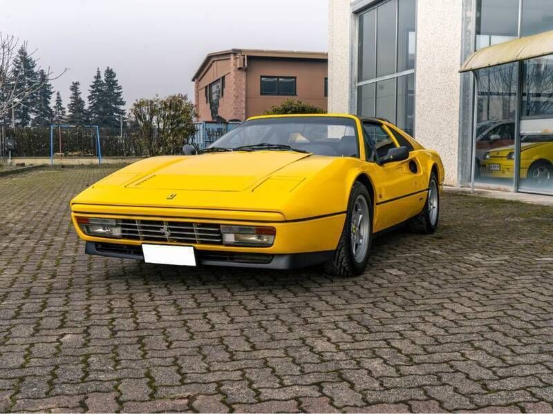 Giallo Usata 1988 Ferrari 328 Cabrio | 49.500 € - Immagine 1/4