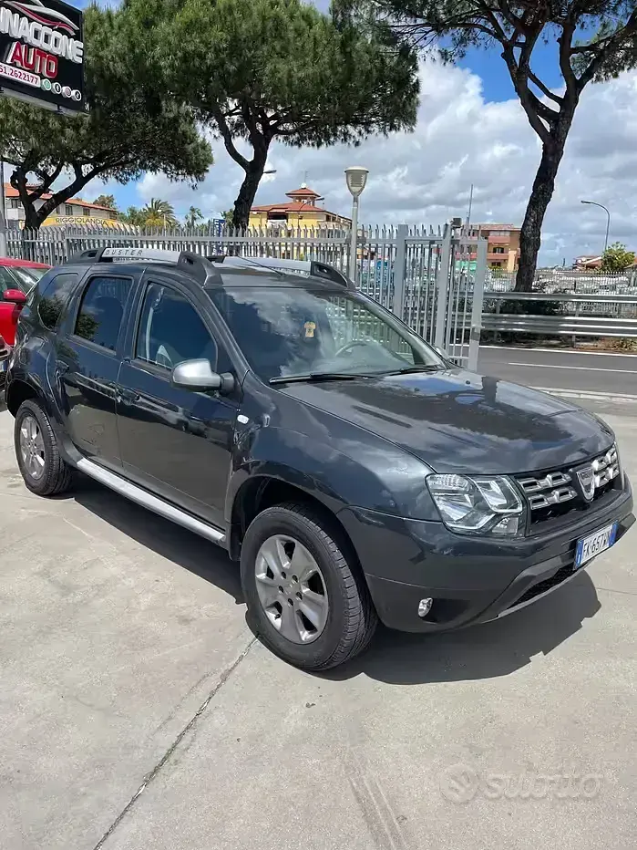 Usata Dacia Duster 109 CV (80 kW) 2017 Grigio SUV