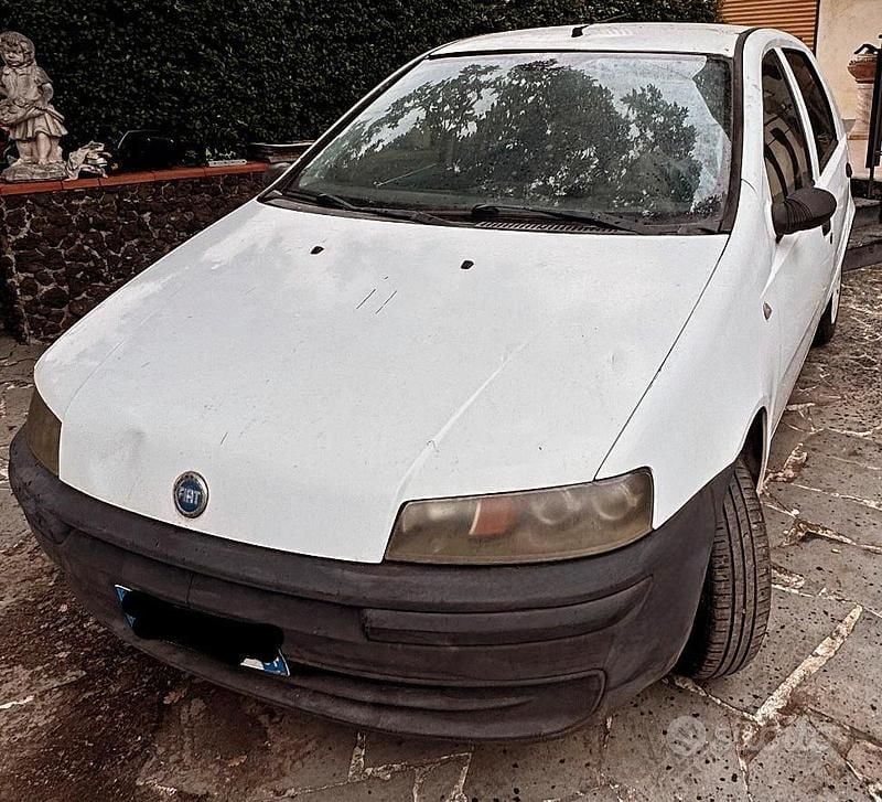 Usata Fiat Punto 60 CV (44 kW) 2000 Bianco Utilitaria