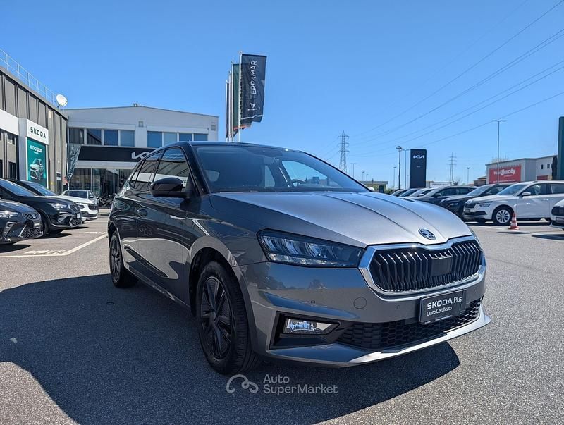 Usata Skoda Fabia 80 CV (58 kW) 2025 Grigio scuro Utilitaria