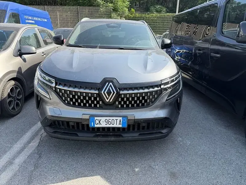 Usata Renault Austral Techno 158 CV (116 kW) 2023 Grigio SUV