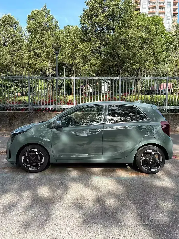 Usata Kia Picanto Urban 63 CV (46 kW) 2024 Verde Utilitaria