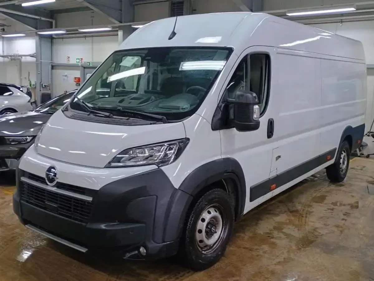 Usata Opel Movano 179 CV (131 kW) 2024 Bianco Furgone