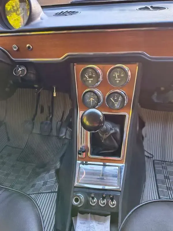 Usata Alfa Romeo 1750 118 CV (86 kW) 1971 Argento Berlina