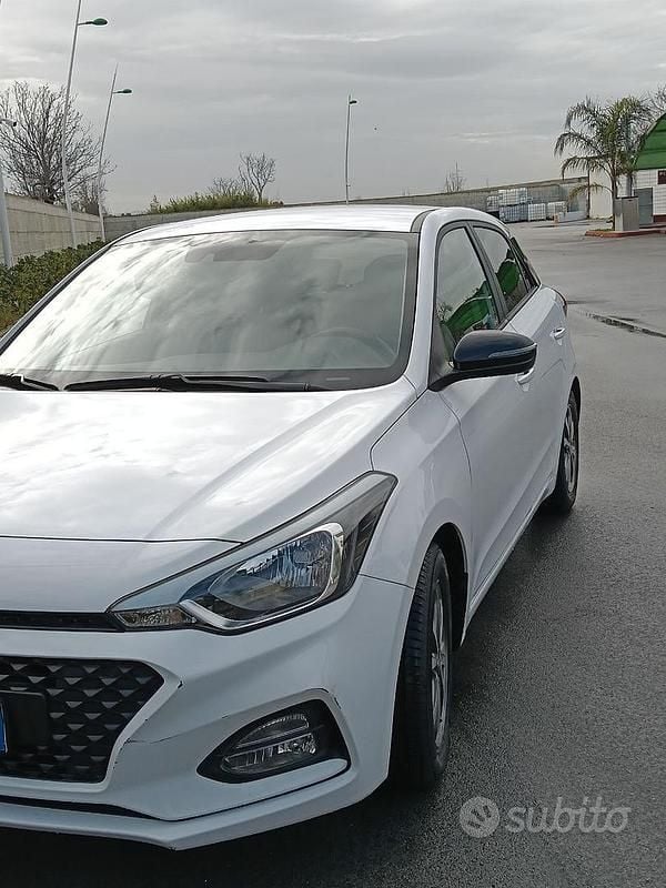 Usata Hyundai i20 2020 Bianco Berlina