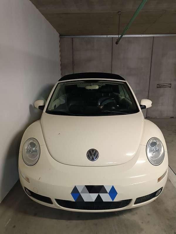 Usata VW New Beetle 105 CV (77 kW) 2009 Utilitaria